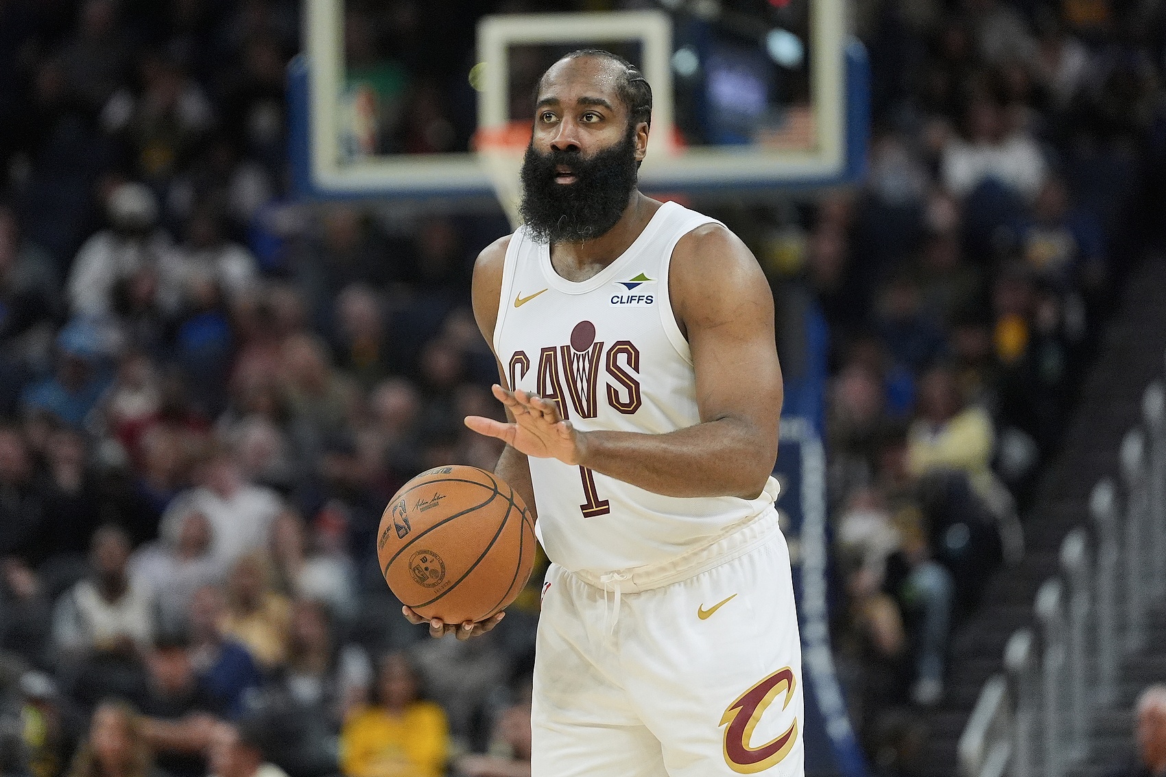 九游娱乐平台-明天骑士迎战老鹰 哈登可以出战 米切尔&amp;迪恩·韦德&amp;泰森存疑